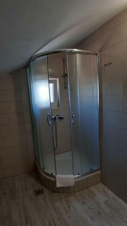 Relax Apartment Starigrad Paklenica Exterior photo